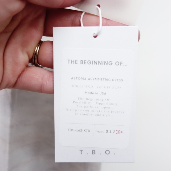 New The Beginning Of Astoria Asymmetric Hem Dress - Picture 6 of 7